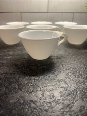 Set of 7 Corelle Livingware Winter Frost hook cups. Excellent condition. White